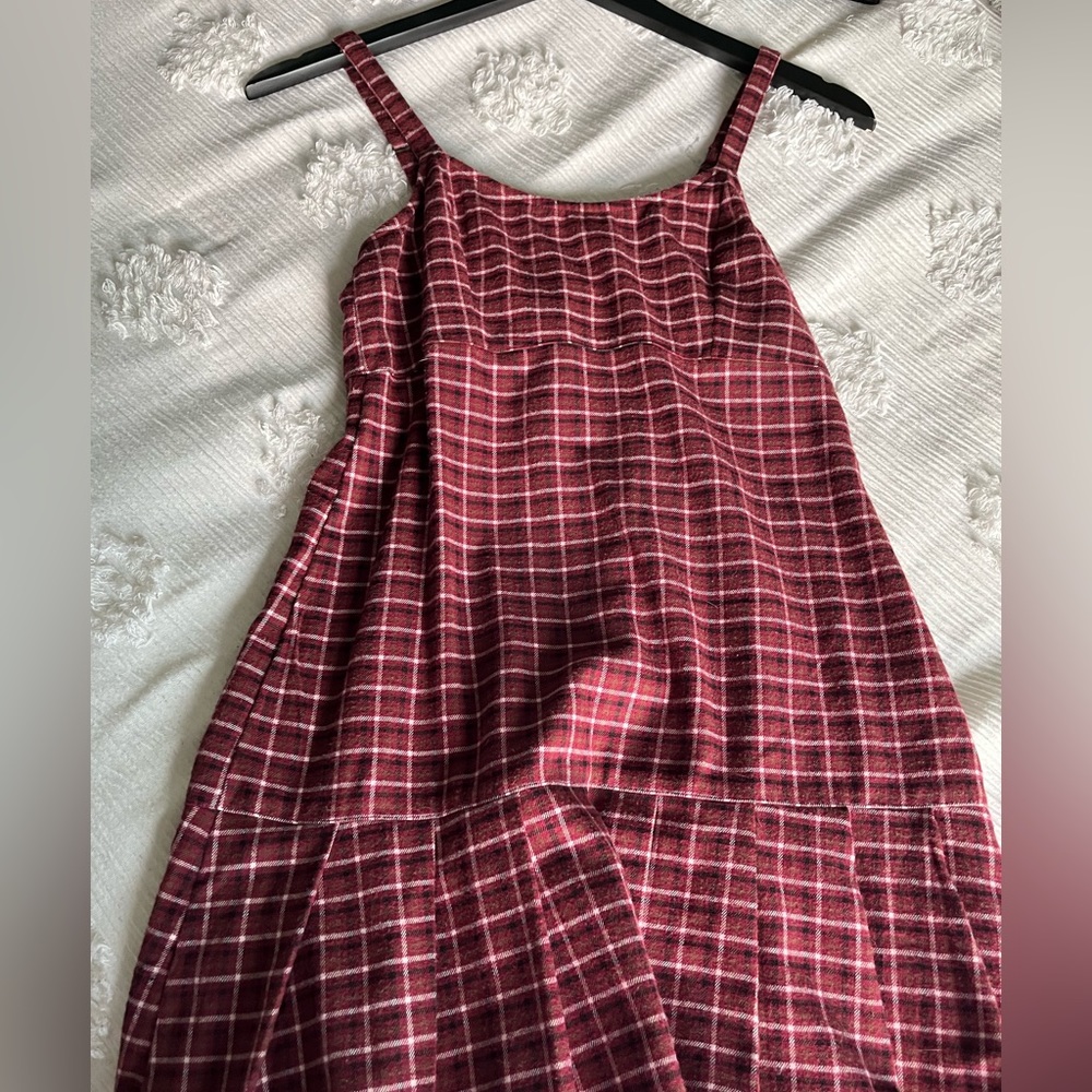Hollister, regular, size small, only worn once